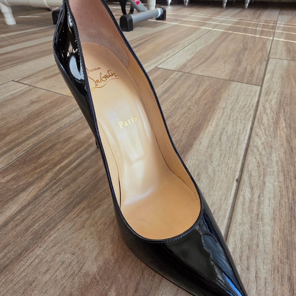 Christian Louboutin Black Patent Pigalle Pump with Signature Red Sole - Picture 5 of 13